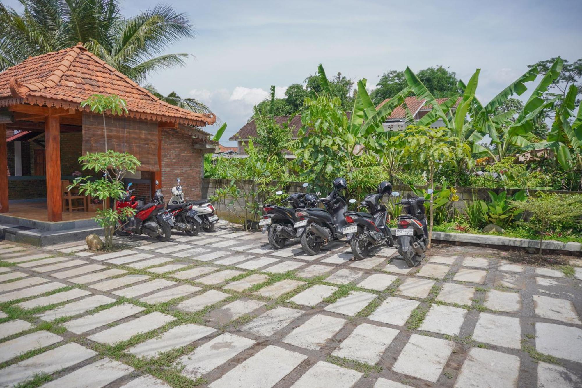 Joglo Kemadu Otel Magelang Dış mekan fotoğraf